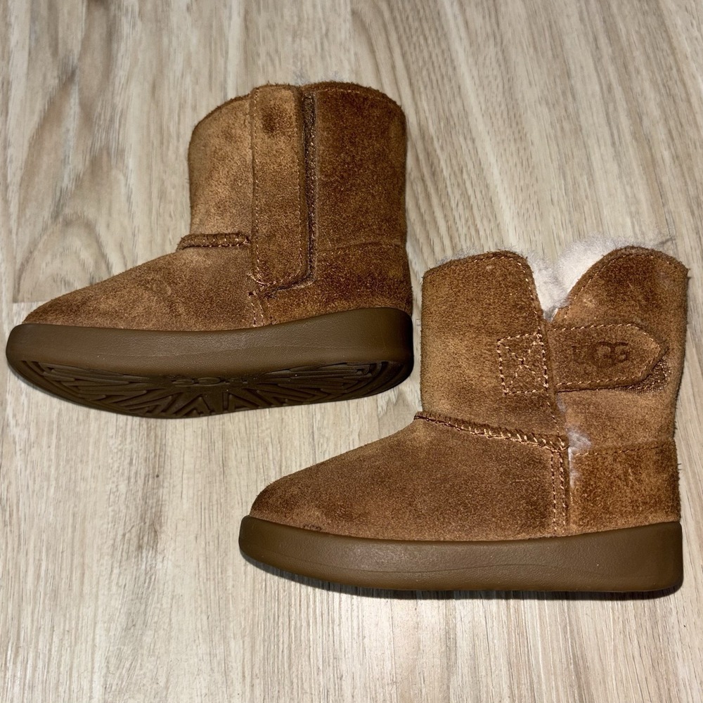 UGG Classic Mini Boots Toddler Chestnut Suede Shearling Lined Size 6T Cozy - Picture 3 of 7